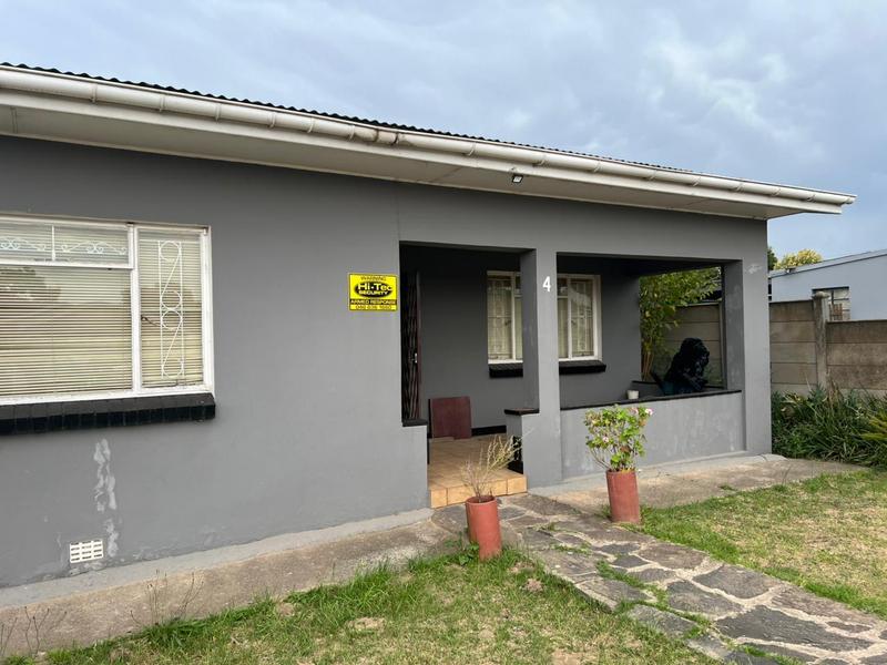 To Let 4 Bedroom Property for Rent in Grahamstown Eastern Cape